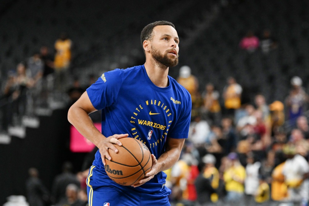 Stephen Curry đã tập luyện trở lại, tin mừng cho CĐV Warriors khi Regular Season NBA chỉ 3 ngày nữa sẽ khởi tranh