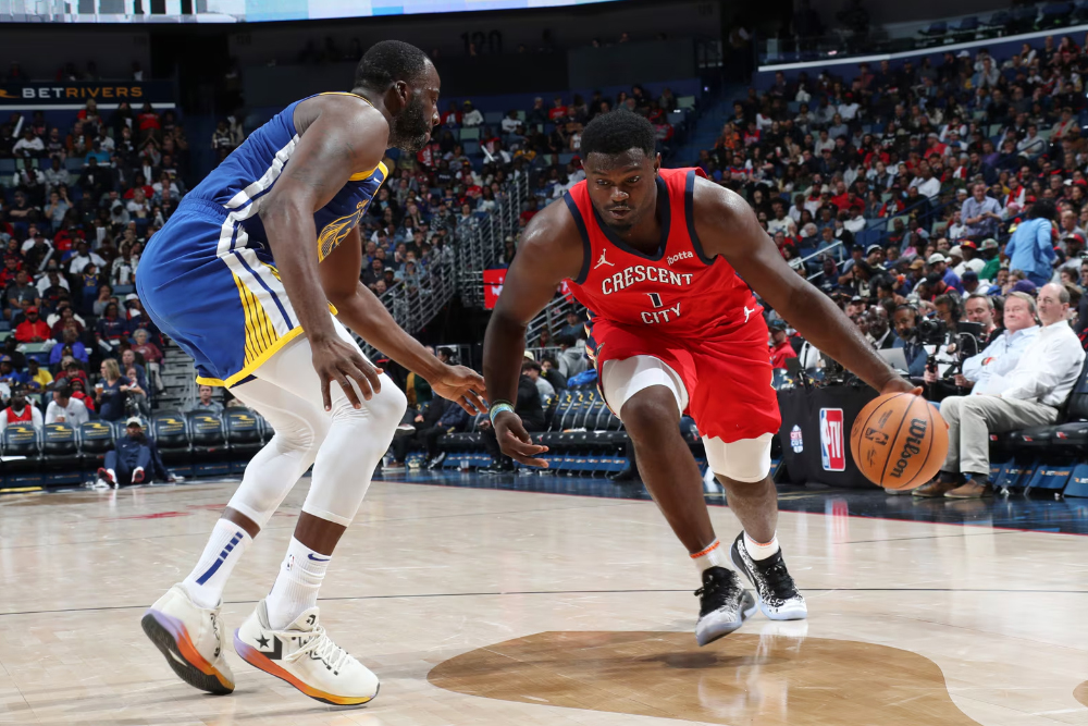 Từng ghi hơn 30 điểm vào ngày 30/10, Zion Williamson nay đã bị Draymond Green "chăm sóc" kỹ hơn và chỉ có 5-20 FG, ghi được 12 điểm