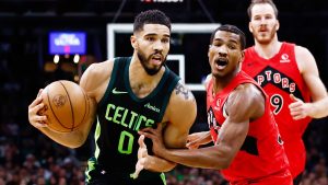 Jayson Tatum có hai cơ hội ném game-winner mang về chiến thắng cho Celtics. Sau cú ném airball rất vô duyên ở cuối hiệp 4, anh đã tận dụng thành công cơ hội thứ hai ở cuối hiệp phụ