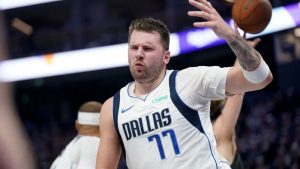 Sai sót của Luka Doncic khiến Dallas Mavericks nhận trận thua thứ 7 trong 12 lần ra sân từ đầu mùa